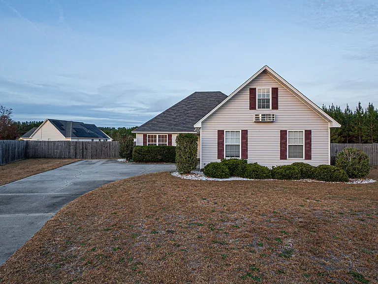 2715 Amidala Ln — Photo 1