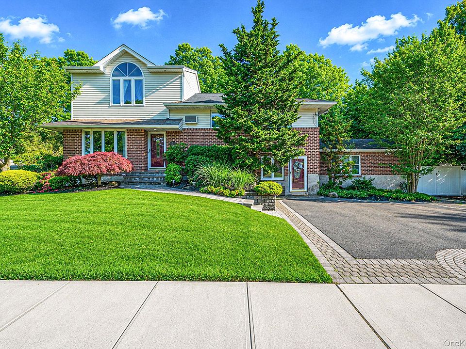 1st image of 11 Lourae Drive