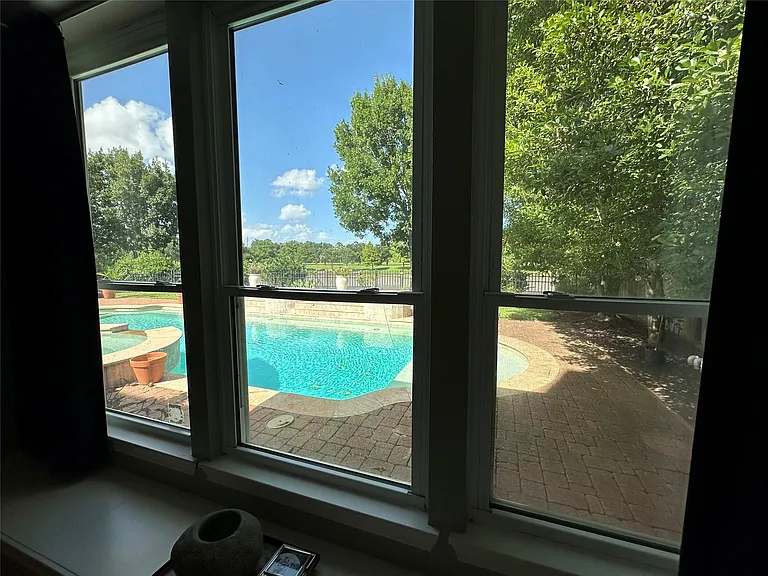 4634 Grand Cayman Dr — Photo 16