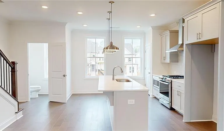 141 Basil St — Photo 7