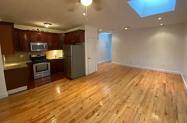 Rented by JB Mac Real Estate Inc. | media 19