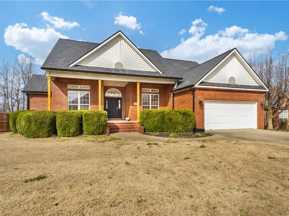 4205 W Worthington Dr, Rogers, AR 72758