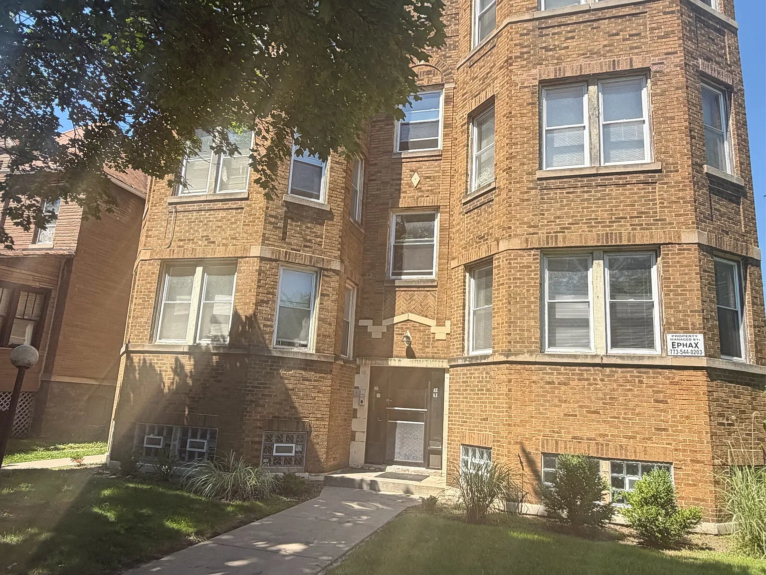 6920 South Vernon Avenue - 6920-1 — Photo 1
