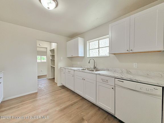 5th image of 204 Hermosa Dr