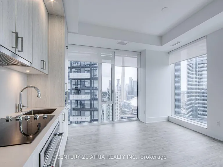 470 Front St W #1812 — Photo 5