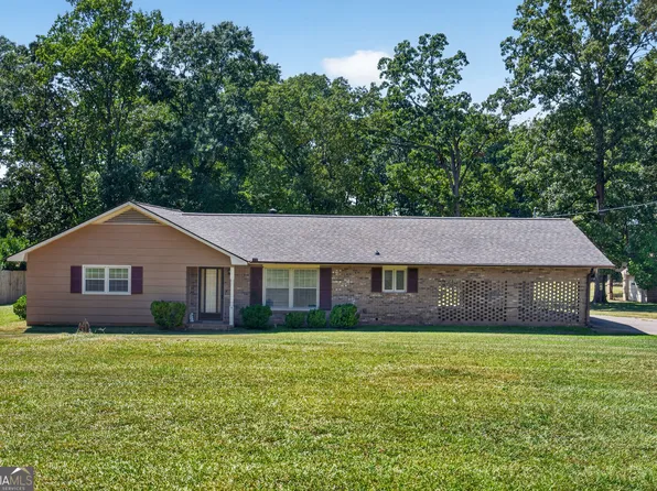 106 Iris Dr, Lagrange, GA 30241