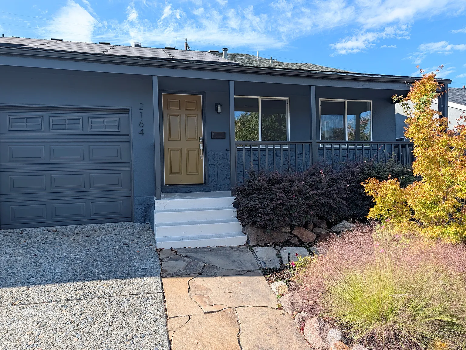 4 bed, 2.5 bath, 1815 sqft, $6,300 — Photo 1