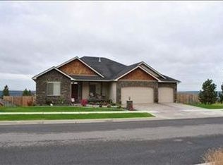 10225 N Navaho Dr, Spokane, WA 99208