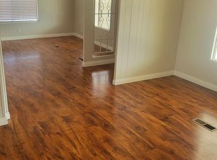 108 Sir George Dr, Las Vegas, NV 89110
