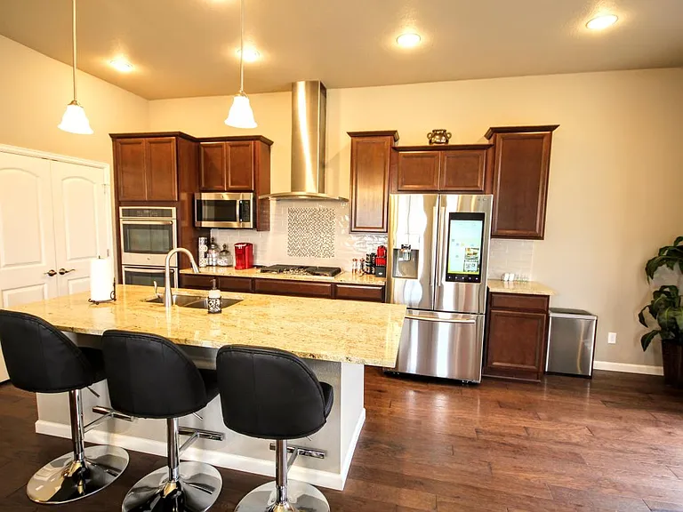 1401 Skyline Dr — Photo 57