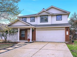 404 Country Estates Dr, Hutto, TX 78634