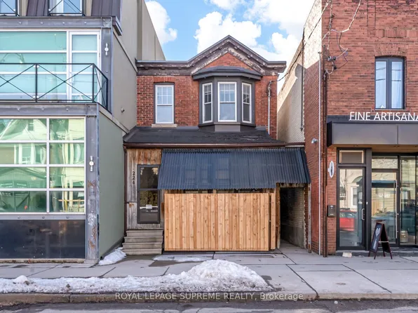 224 Christie St, Toronto, ON M6G 3B7