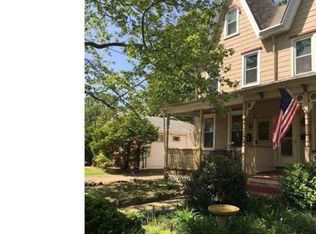 915 Cinnaminson Ave, Palmyra, NJ 08065