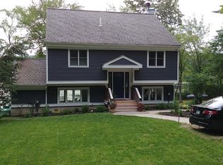 10 Brookside Ln, Amesbury, MA 01913