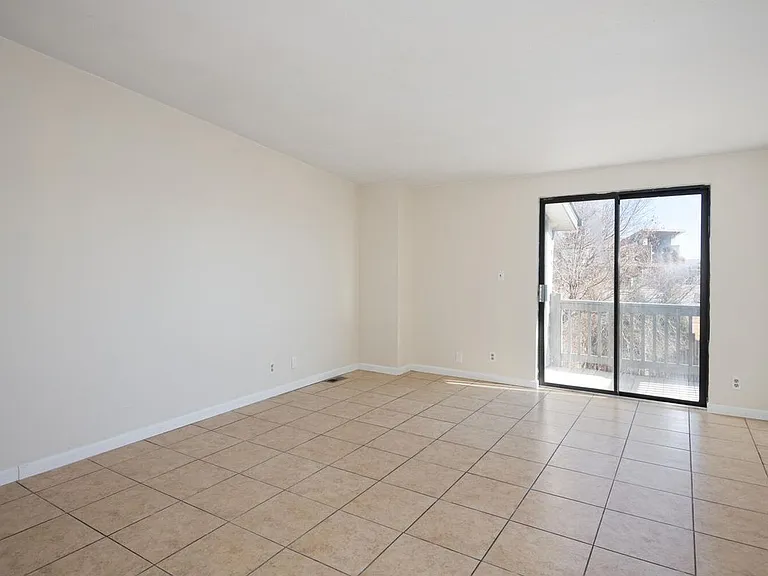 6252 Pontiac St — Photo 16