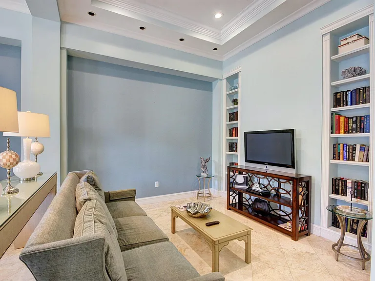 630 Sapodilla Ave #223 — Photo 40