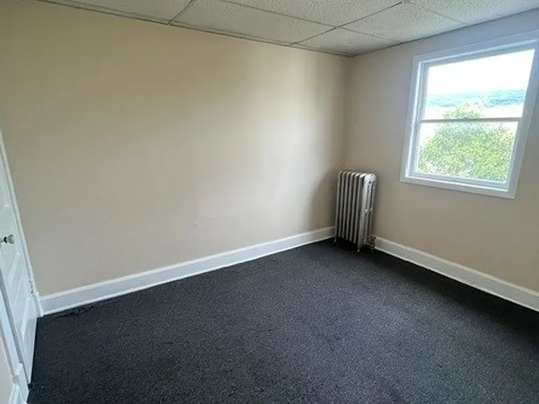 309 Arlington St — Photo 11
