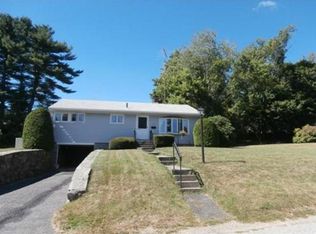 33 Roosevelt Dr, Southbridge, MA 01550