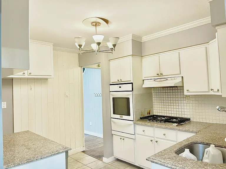 258 Steamboat Rd — Photo 20