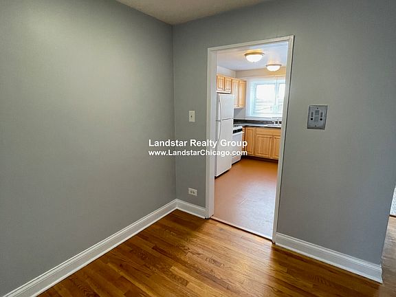 3rd image of 4927 Crain St #D3