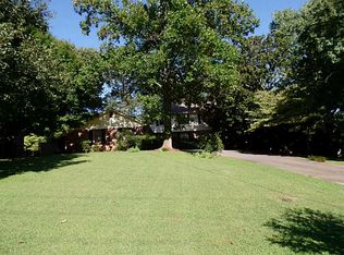 1227 Longwood Dr, Marietta, GA 30008