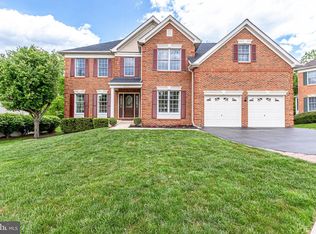 5113 Hirst Valley Way, Centreville, VA 20120