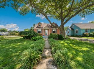 805 Warwick Dr, Sheffield Lake, OH 44054