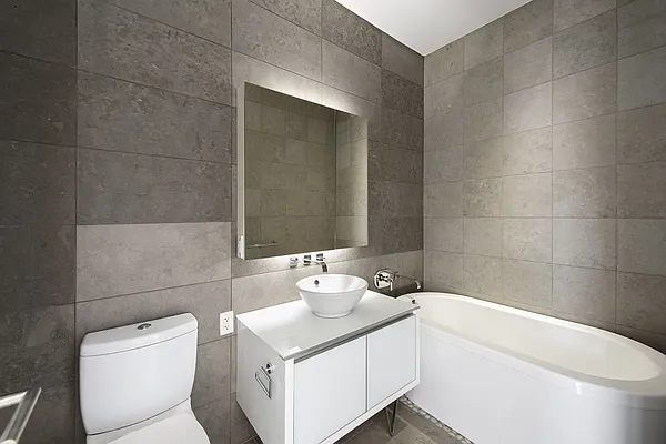 Rented by Elite View Realty Inc | media 9