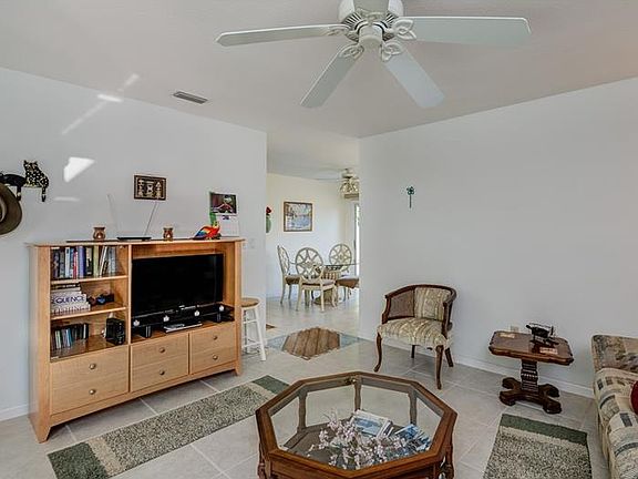 4th image of 4614 McKibben Dr