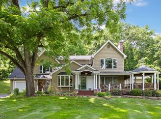 136 Hillside Rd, Chester, NJ 07930