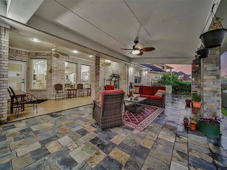 3831 Lakeridge Canyon Dr — Photo 25