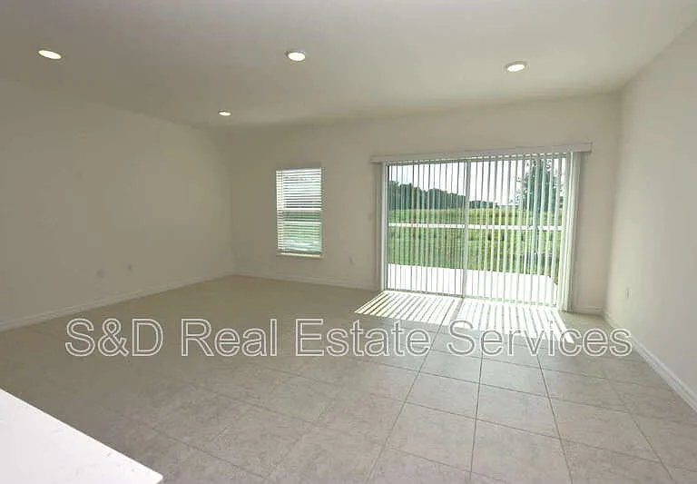 3913 Academia Ave — Photo 11