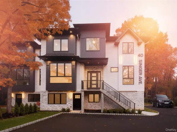 40 Singer Avenue #214, Spring Valley, NY 10977