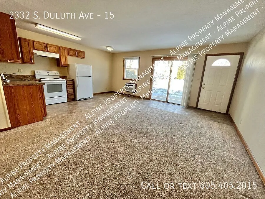 2332 S Duluth Ave #15