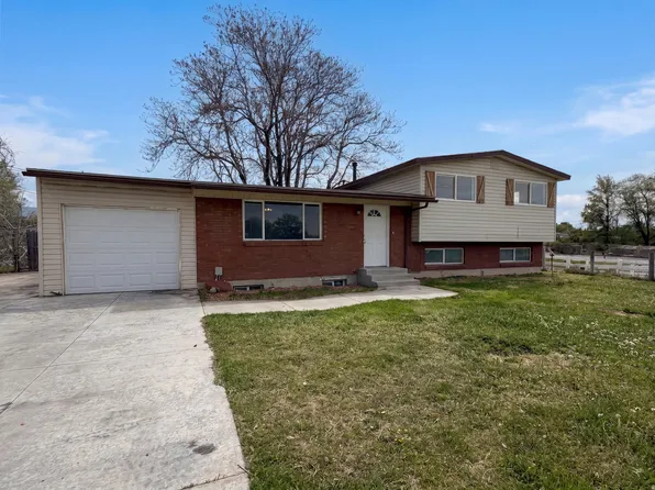 408 N 1500 W, Clinton, UT 84015