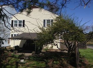 50 Tapping Reeve Vlg, Litchfield, CT 06759