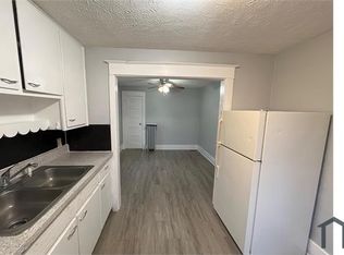 518 W 7th St #3, Mishawaka, IN 46544