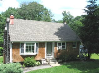 435 Woodland Dr, Mahopac, NY 10541