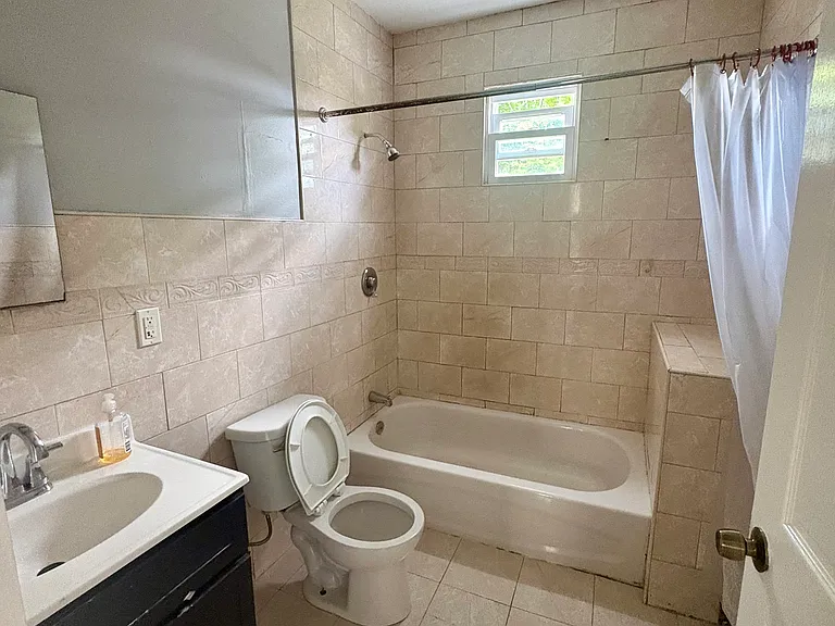 819 S 19th St #2 — Photo 5