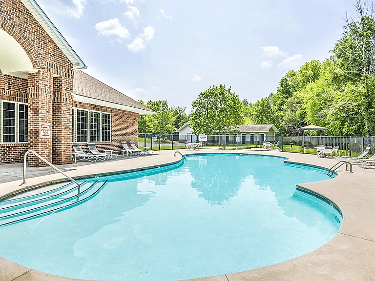Creekside At Bellemeade Apartments — Photo 4