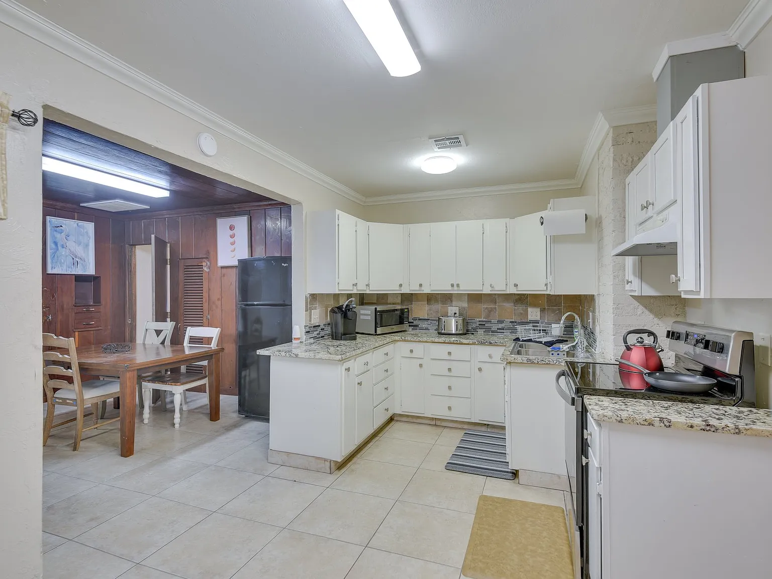 3 bed, $2,500 — Photo 2