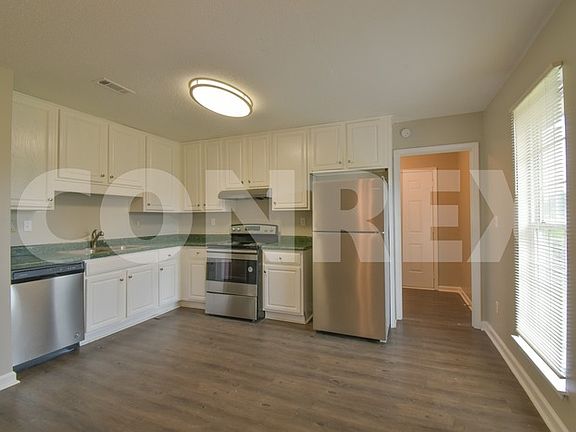 4th image of 6909 35th St