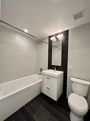 Rented by AZ REALTY NYC LLC | media 27