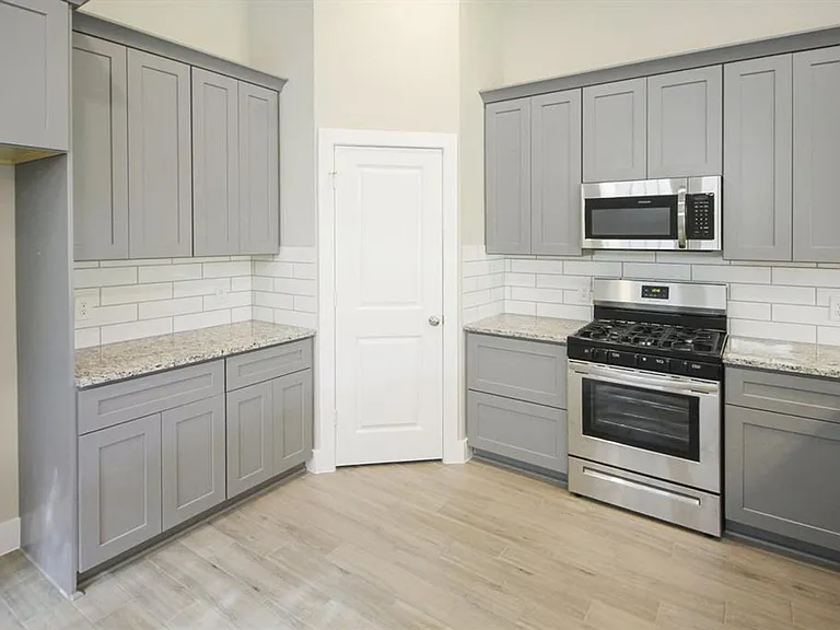 12970 Centaurus Ct — Photo 4