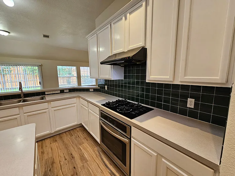 4320 Palmdale Dr — Photo 23
