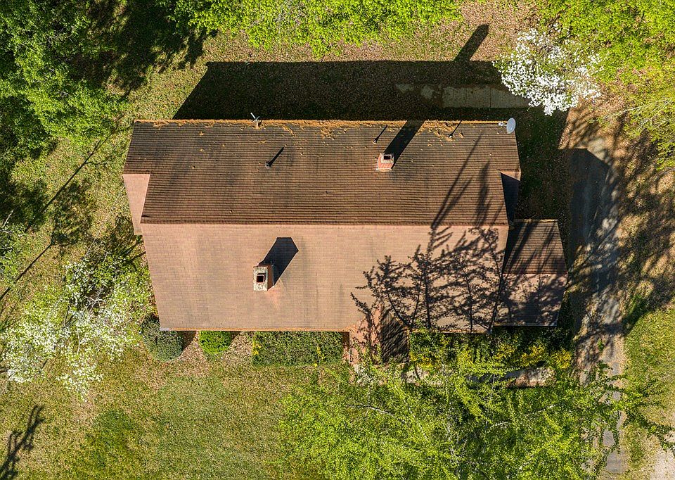 52nd image of 379 Old Rock Rd