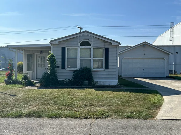 3133 Independence Dr S, Elwood, IN 46036