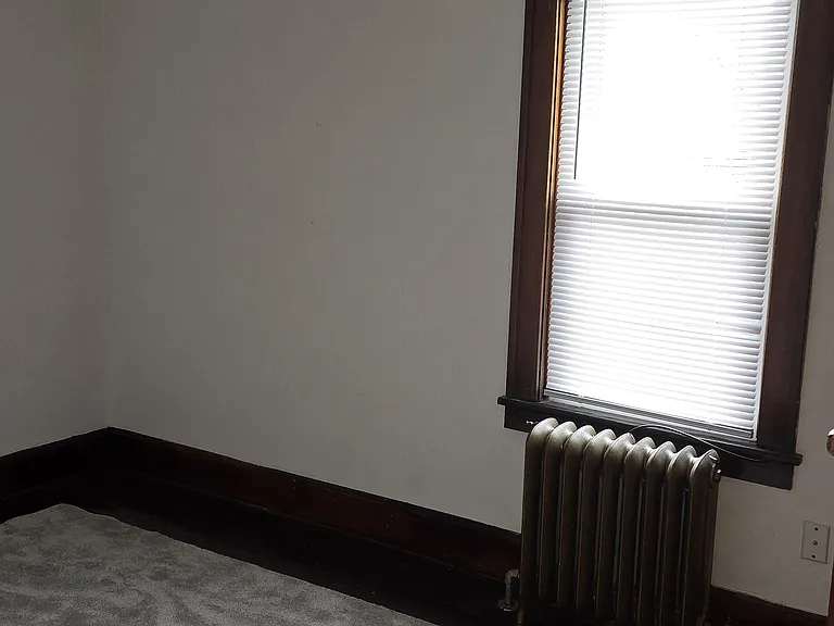 915 Coleman Ave — Photo 7