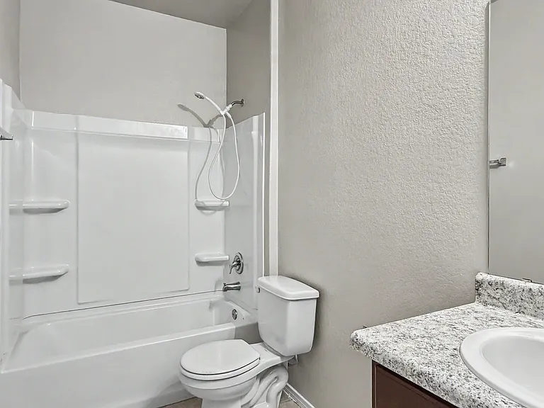 145 Miracle Dr — Photo 13