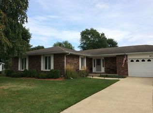 106 Center Pkwy, Yorkville, IL 60560